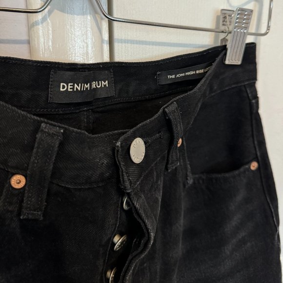 Denim Forum The '90s Joni Hi-Rise Loose Jean - Picture 3 of 4